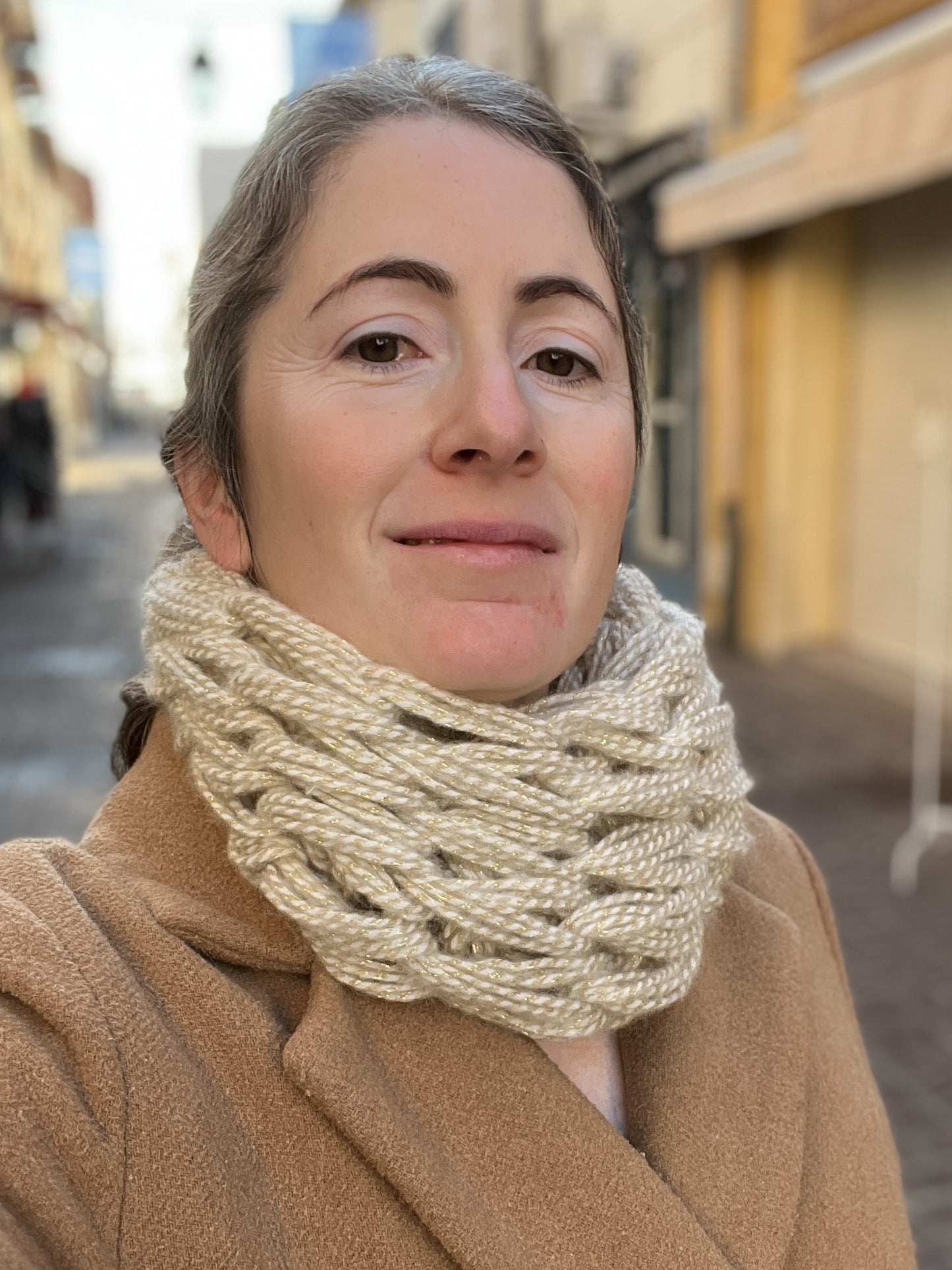 Snood Beige extra doux avec fils métallisés dorés