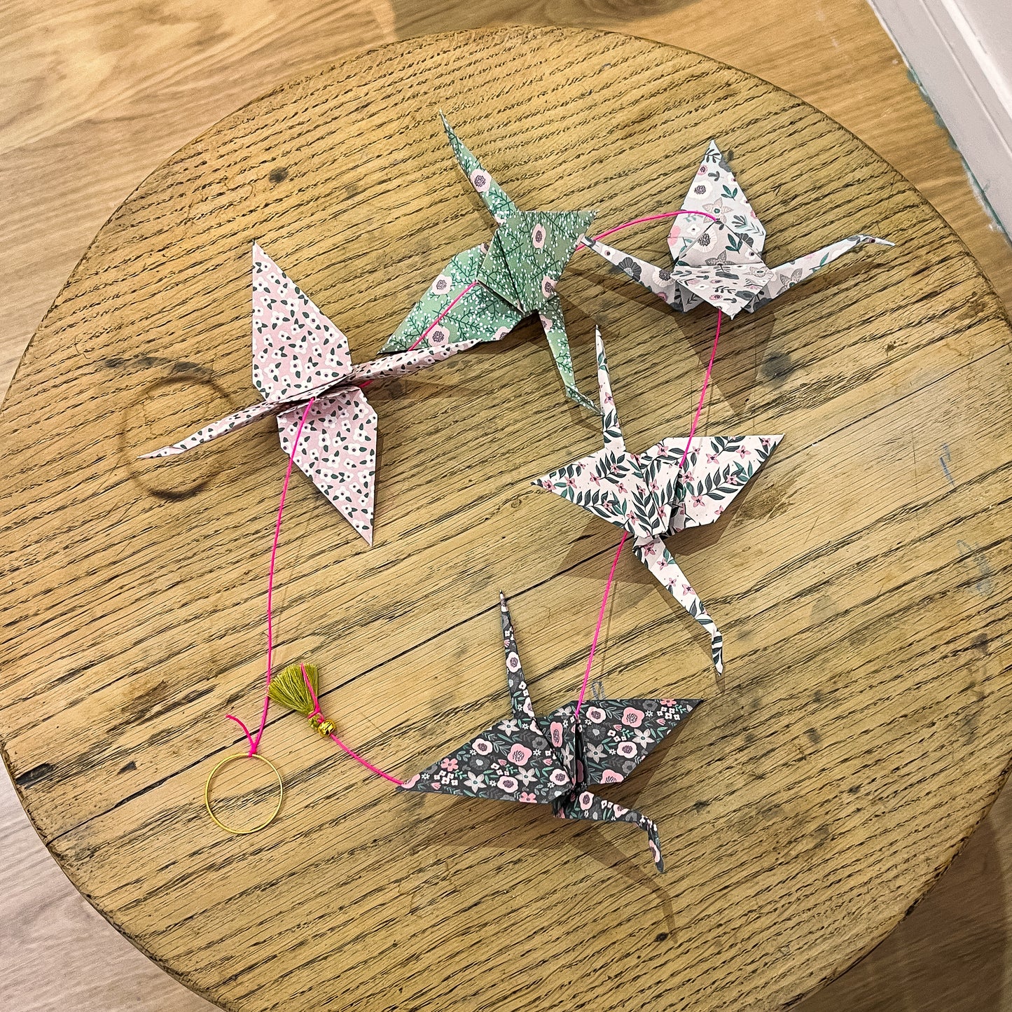 Origami garland 5 birds