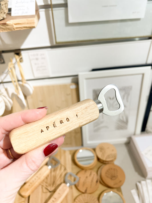 Décapsuleur en bois avec décoration pyrogravure