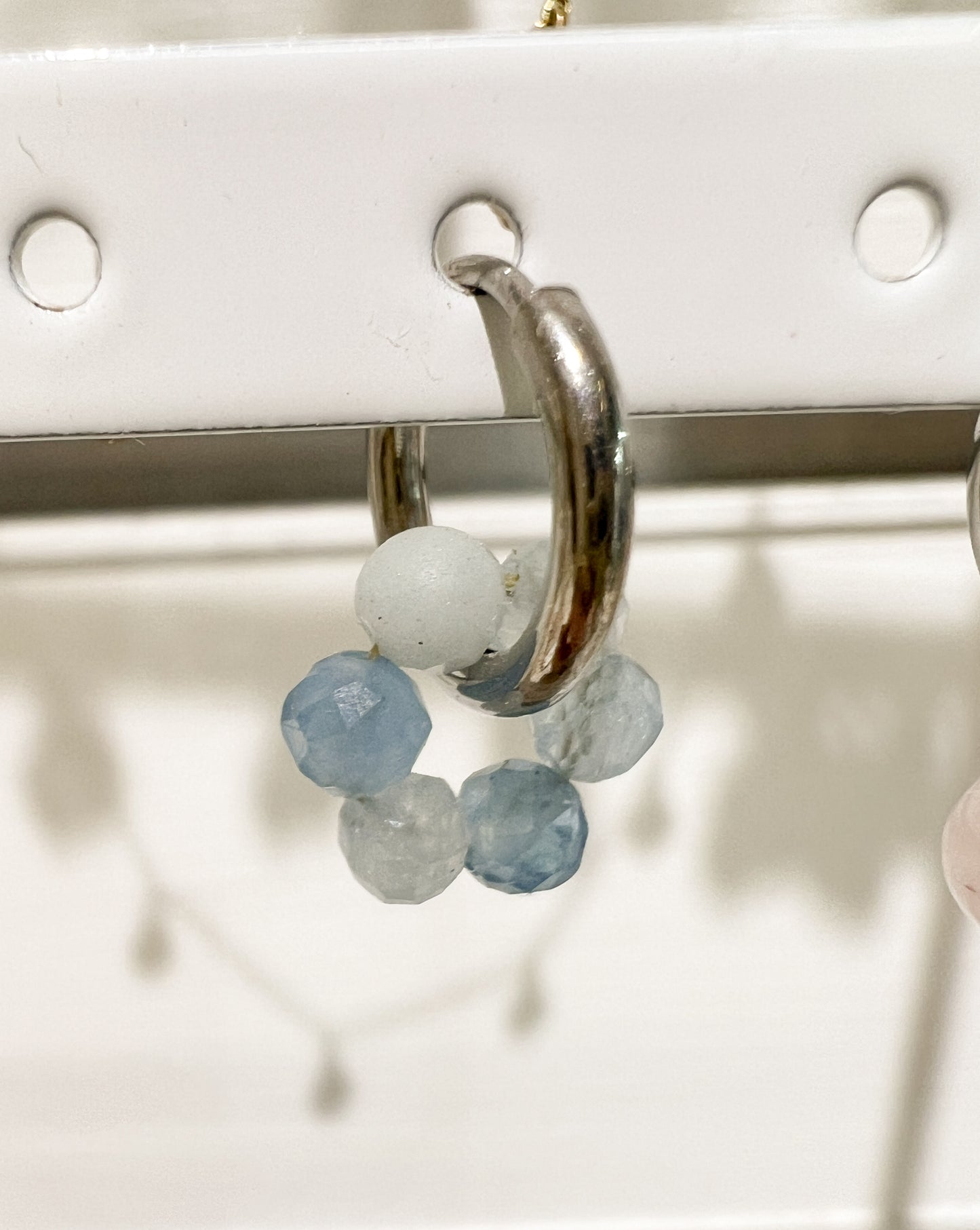 Flower Power | Mini Boucles d'oreilles pierres fines - aigue marine