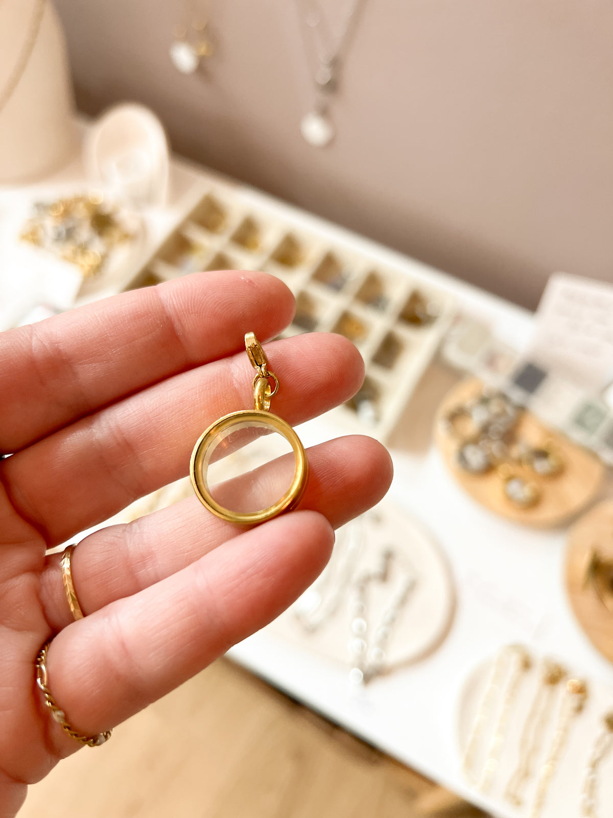 Médaillon capsule souvenirs