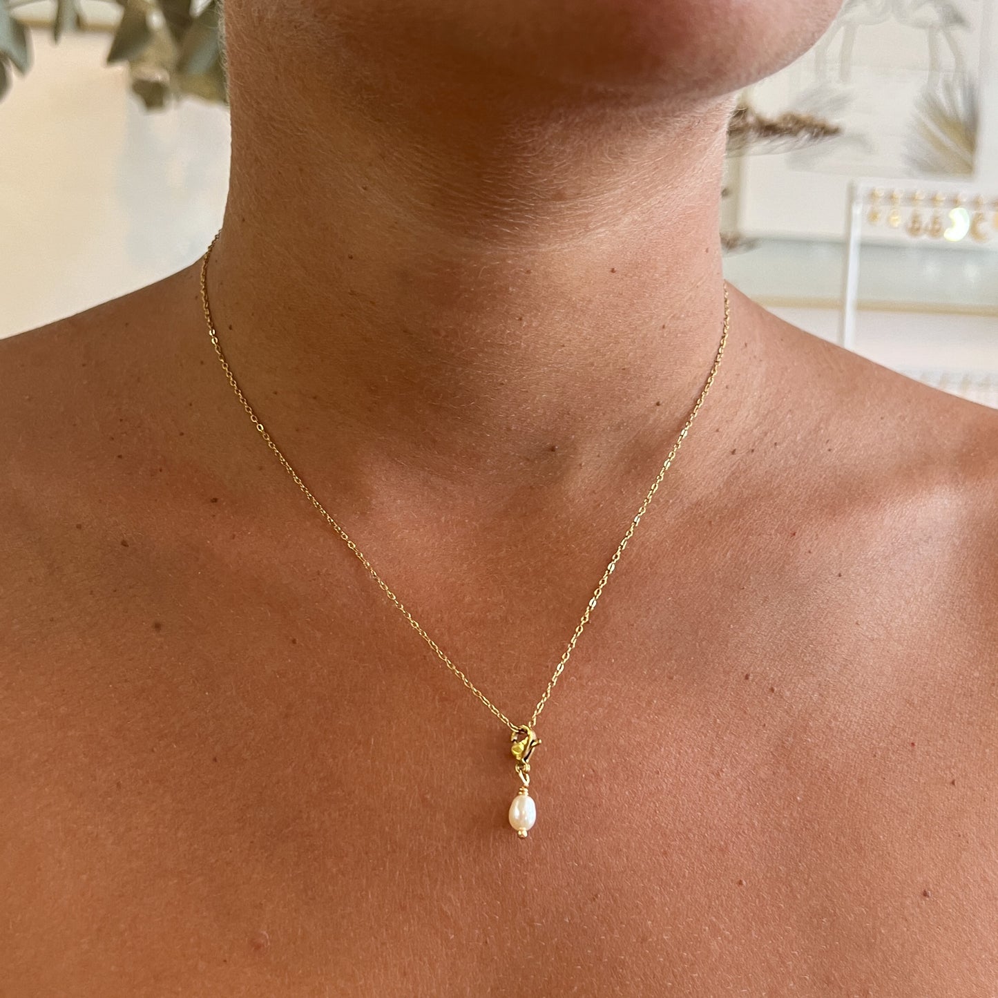 Simple golden necklace - Jewellery Bar