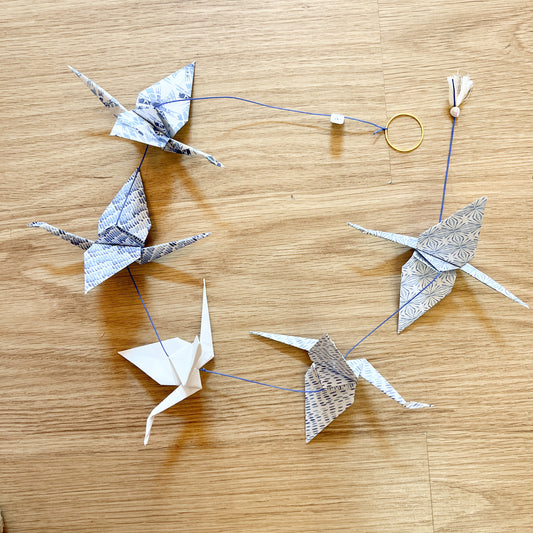 Origami garland 5 birds